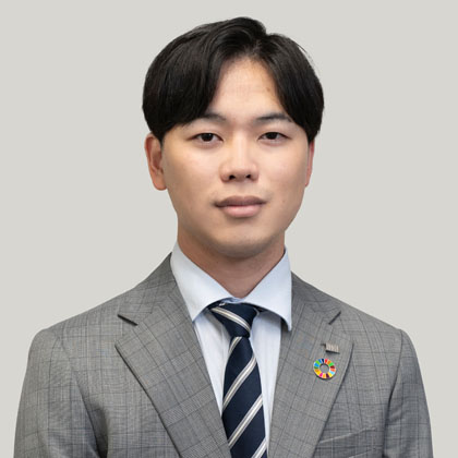 川村 優介